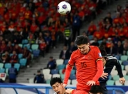 开云体育下载-足球场上精彩纷呈，球员风采十足的简单介绍