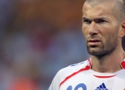 开云体育中国-爱德华兹爆发之夜，活塞硬仗取胜猛龙，逆境中的唯一光芒