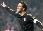 开云体育下载-巴西轻取勒沃库森展现实力，福登刷新纪录书写新篇