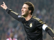 开云体育下载-巴西轻取勒沃库森展现实力，福登刷新纪录书写新篇