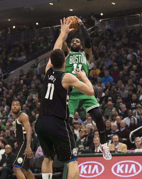 鹈鹕翻盘国王，乔治·希尔统治全场的简单介绍