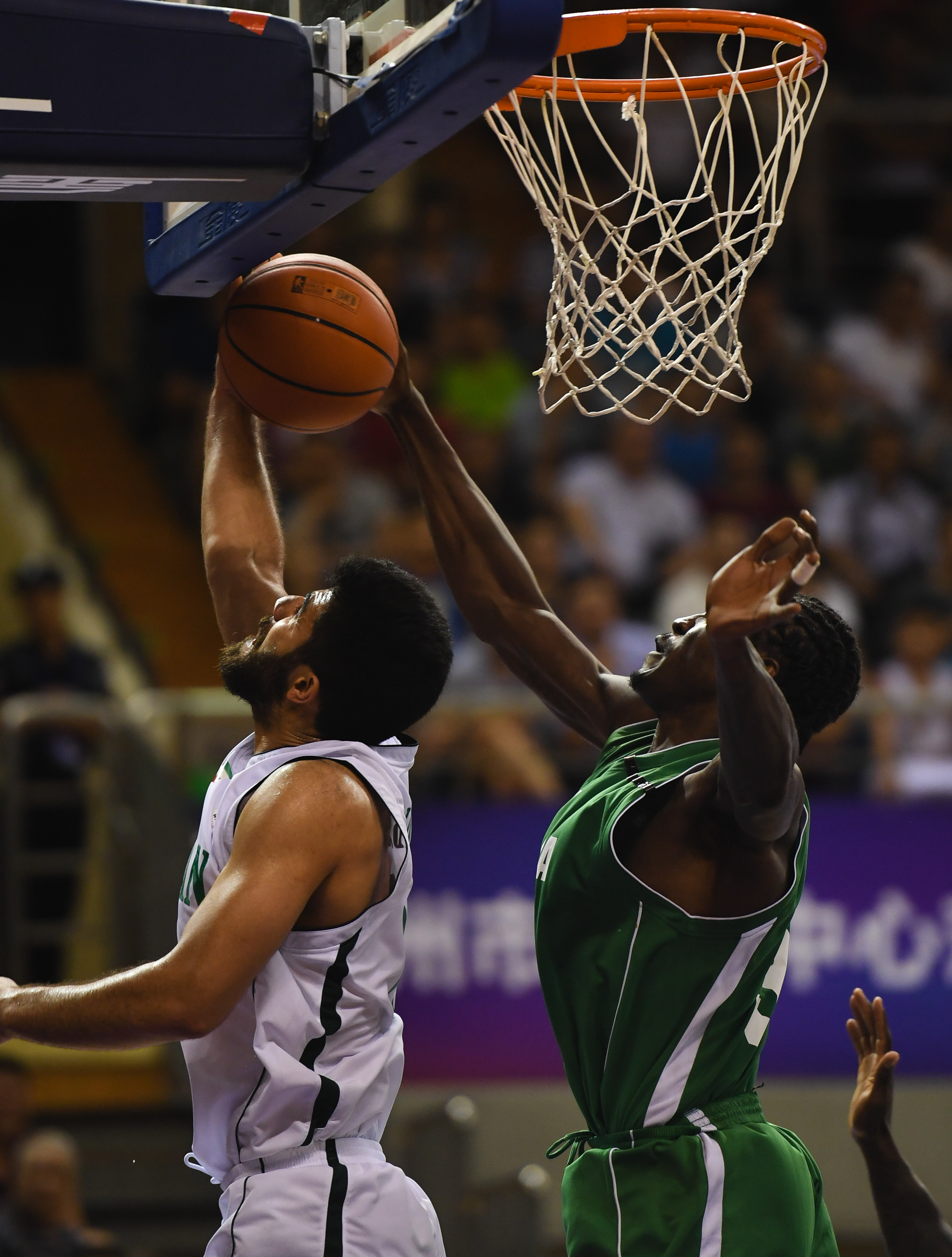 尼日利亚男篮力克雷霆，锡安惊艳世界