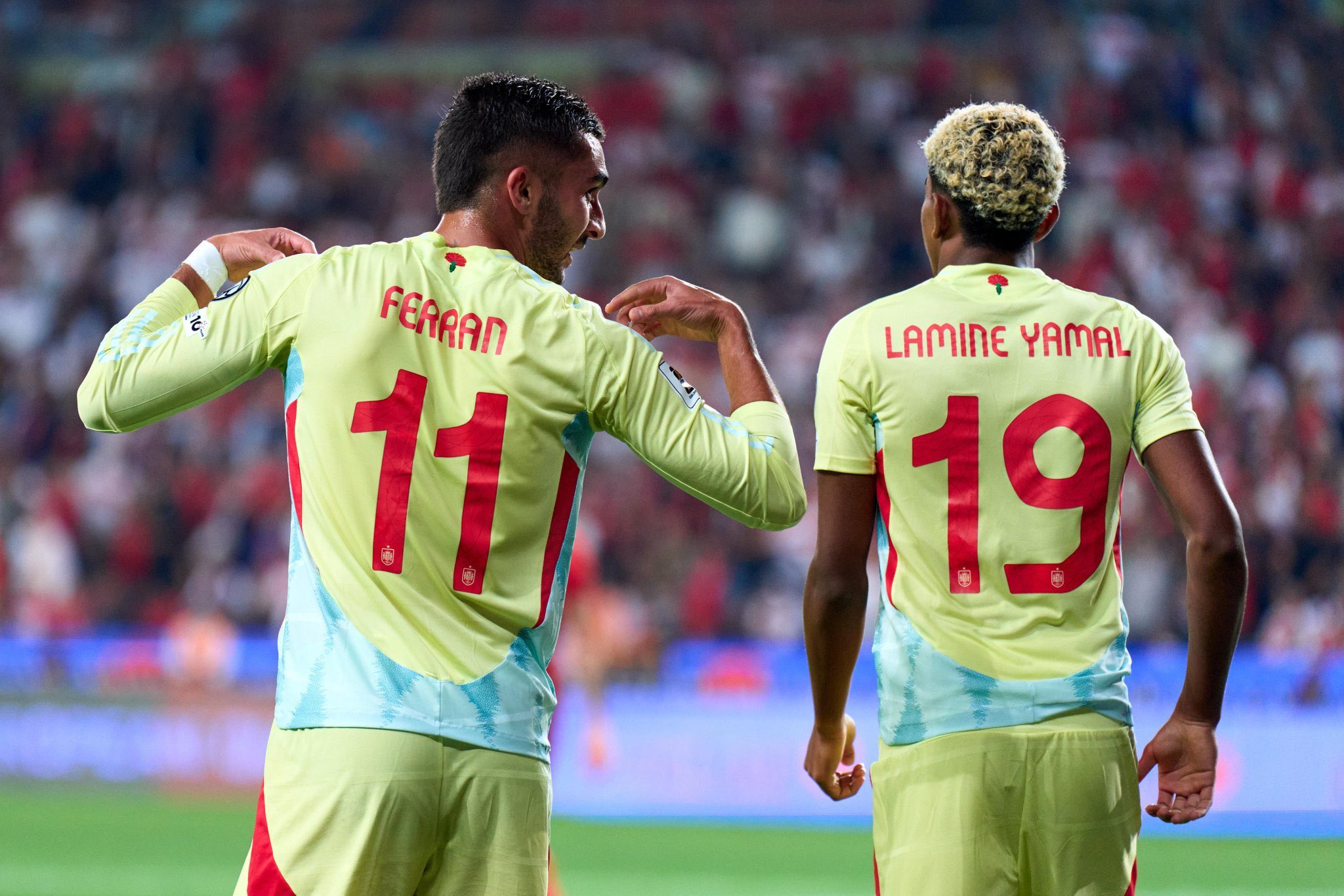 包含马赛血洗罗马，费兰·托雷斯惊艳世界的词条