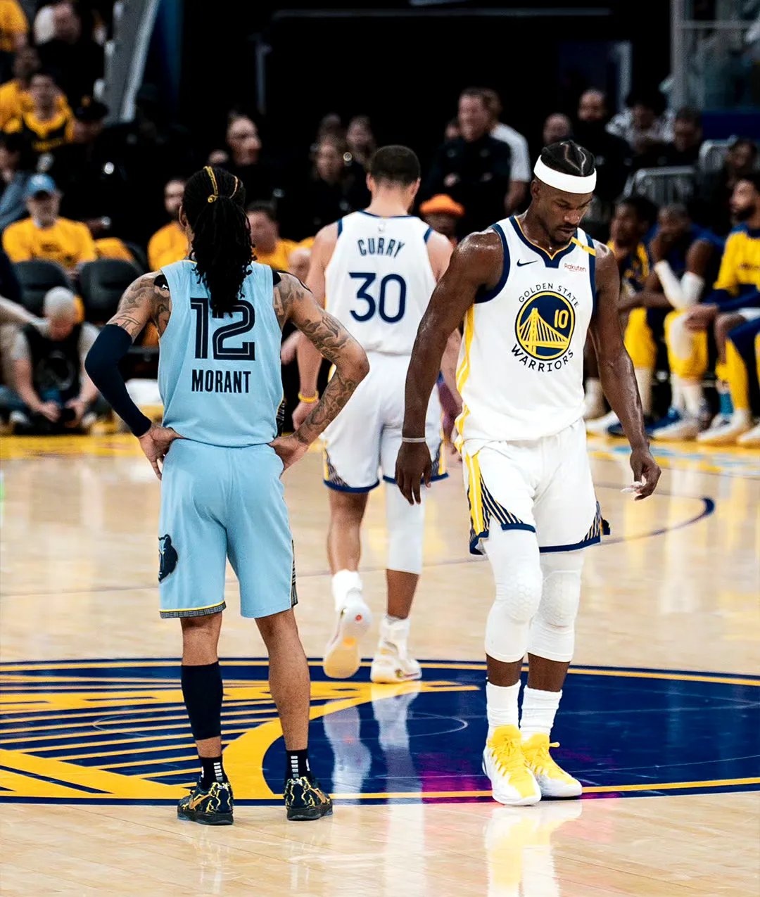 勇士队员受伤下场，球队战绩受到影响