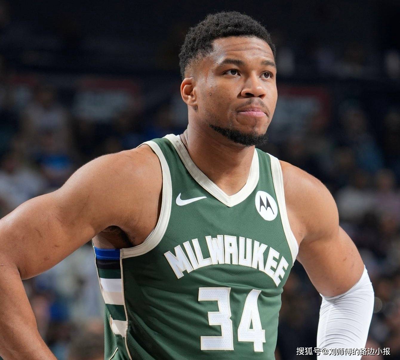 雄鹿主帅战术英明，球队取得关键胜利的简单介绍