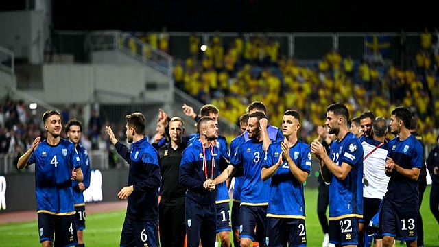 瑞典在欧国联赛中展现拼搏精神