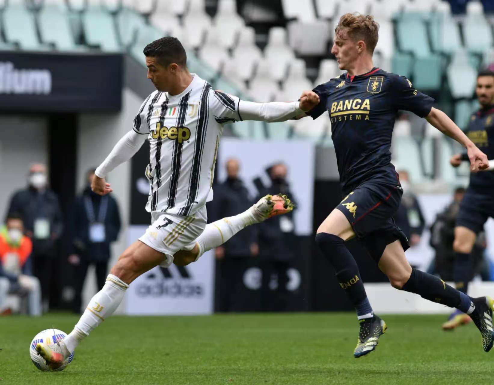 乌迪内斯阵中伤病不断，令人担忧的简单介绍