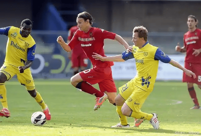 萨索洛比分战胜俱乐部制约维罗纳的简单介绍