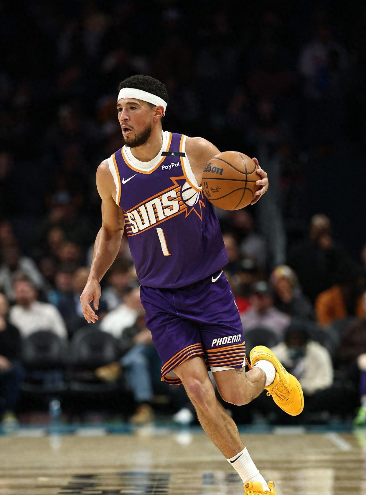 步行者碾压篮网，布克状态火热