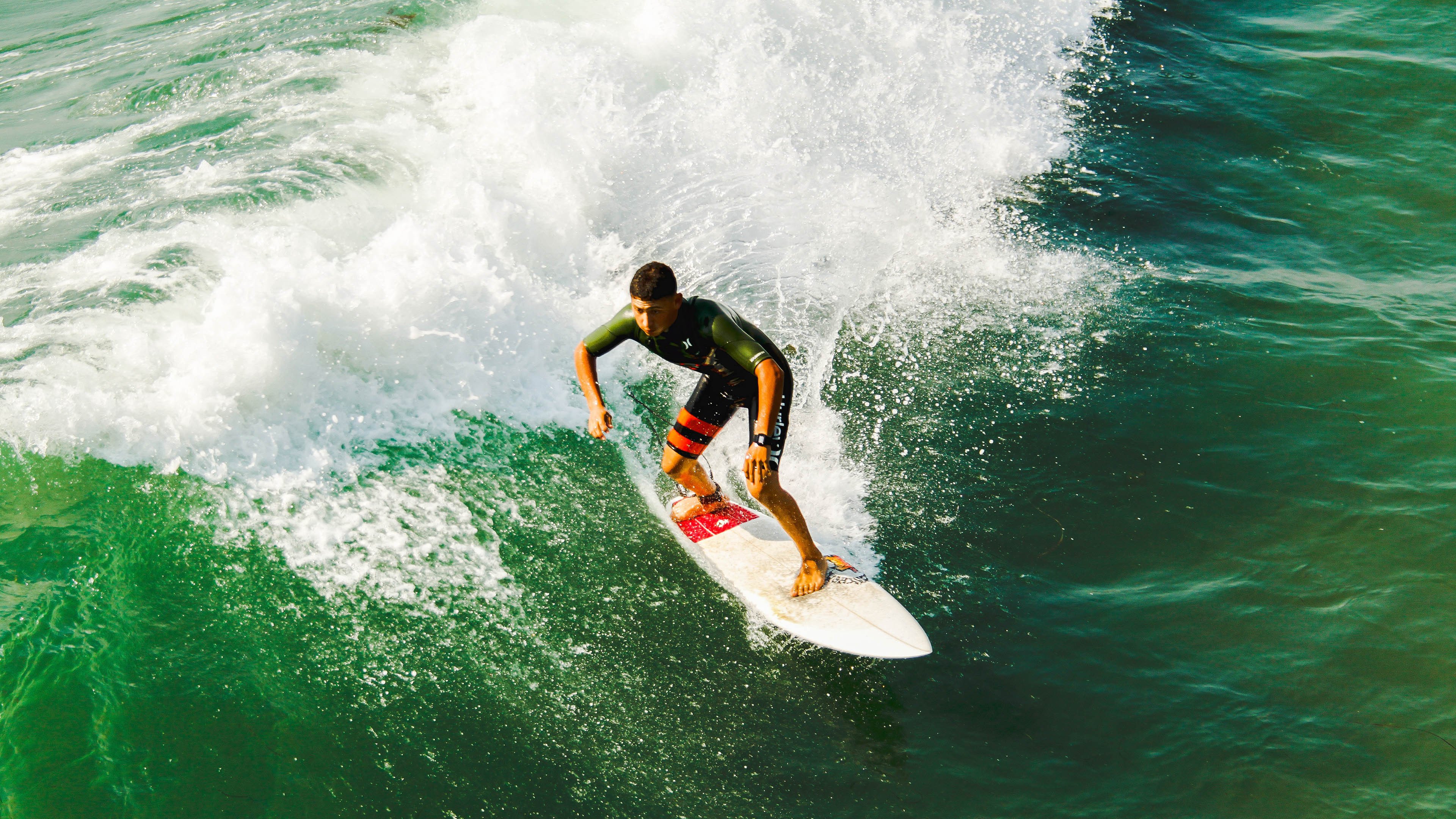 伊拉克横扫塞维利亚,奥亚尔萨瓦尔成为关键先生