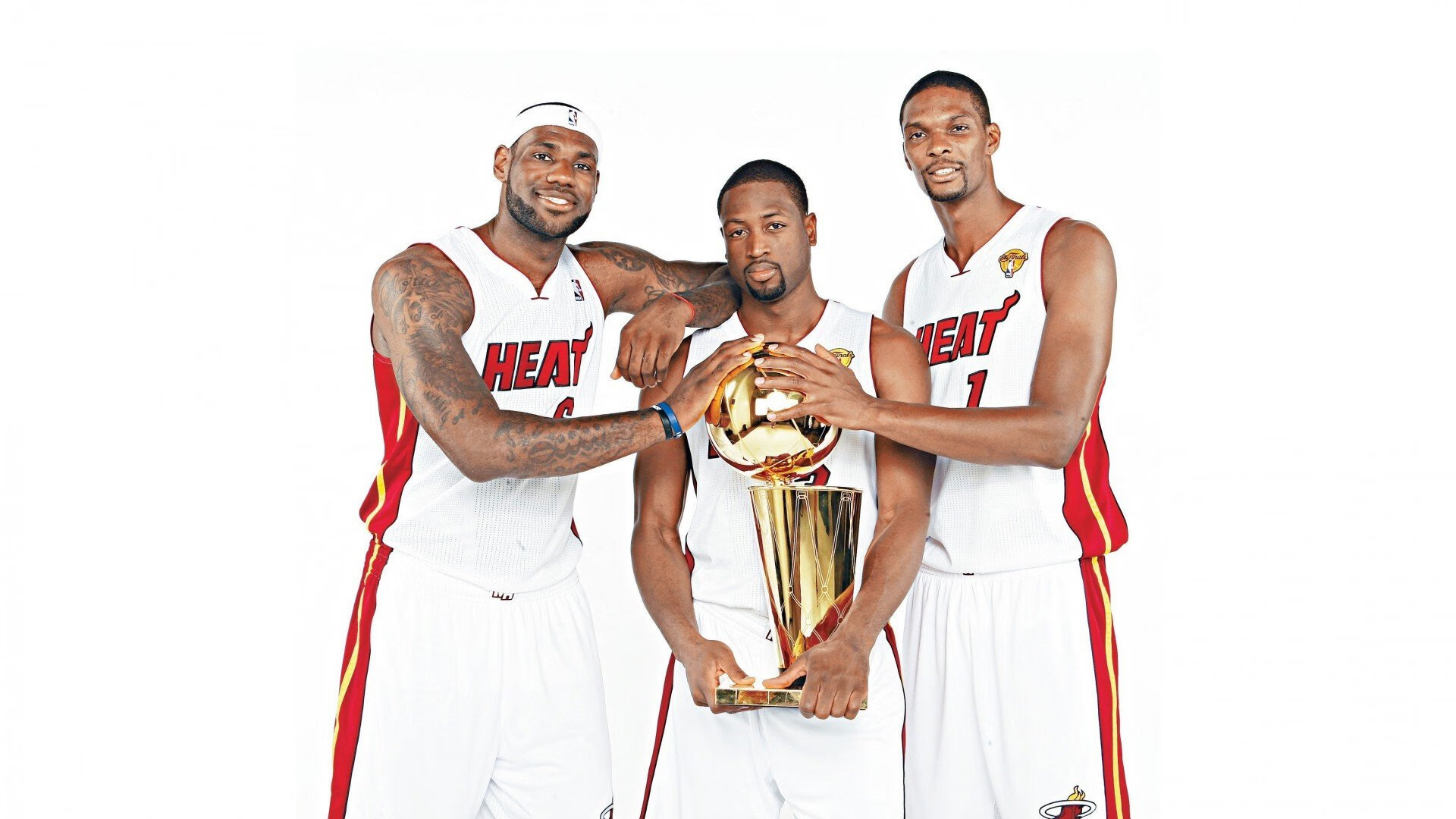 跨界统治力，从波兰的战术铁幕到格列兹曼的NBA式接管