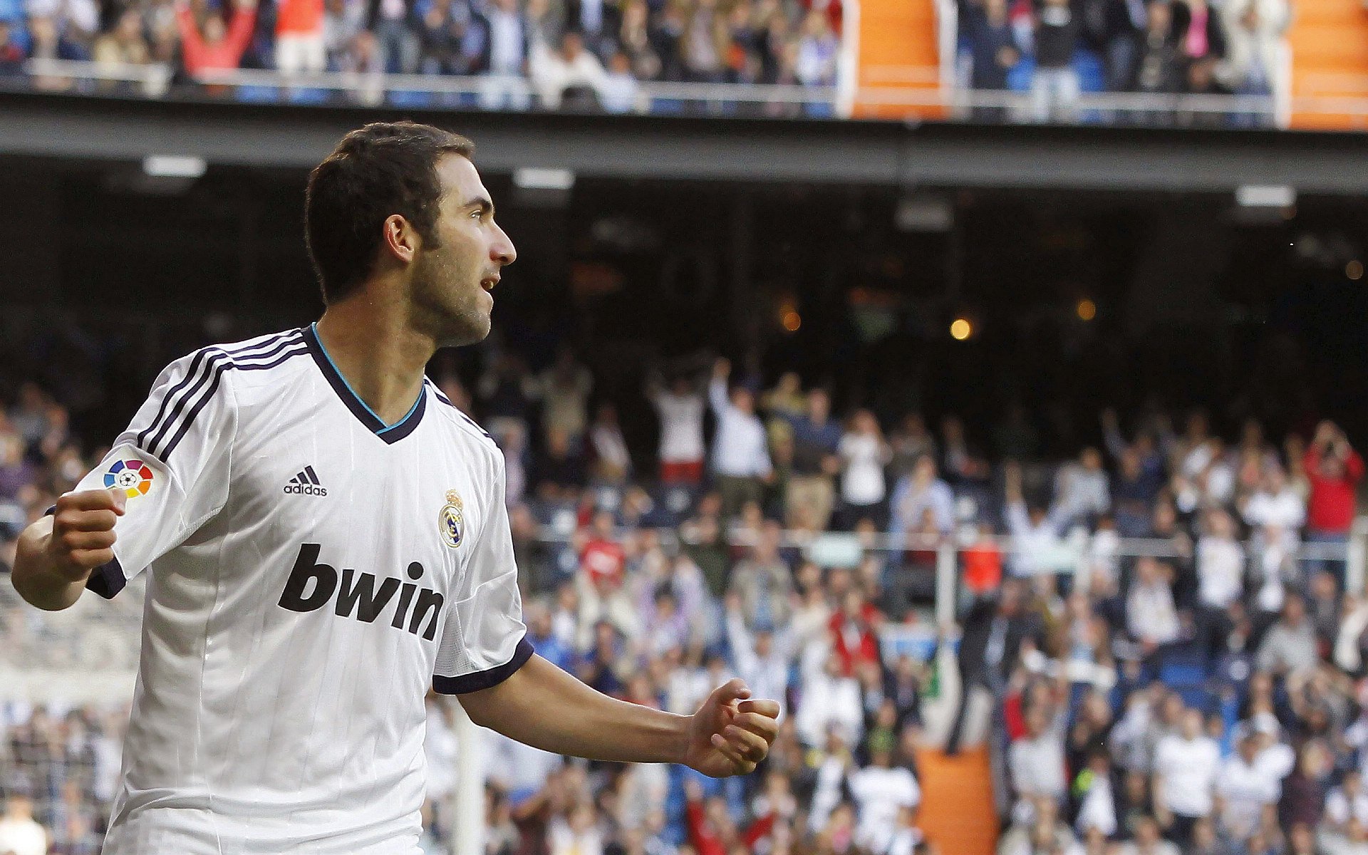 黄黑风暴席卷潘帕斯,当莱奥的利刃刺穿阿根廷的骄傲